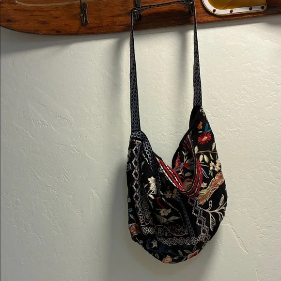 NWOT Johnny Was Black Embroidered Floral Hobo Shoulder Bag - Picture 8 of 12